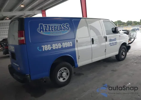 2019 Chevrolet Express 2500 Work Van z USA, uszkodzony, nr VIN 1GCWGAFP9K1217303